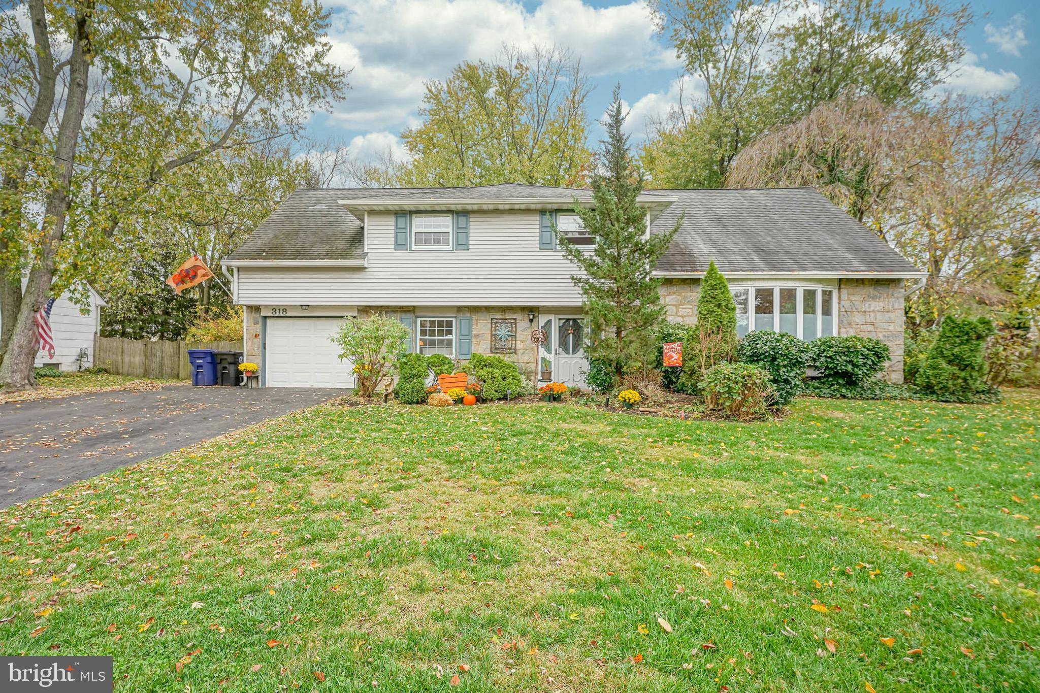 Cinnaminson, NJ 08077,318 WHITE BIRCH DR