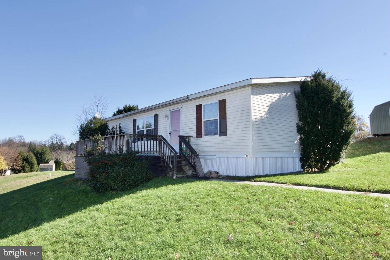 Kutztown, PA 19530,32 KESTREL ST