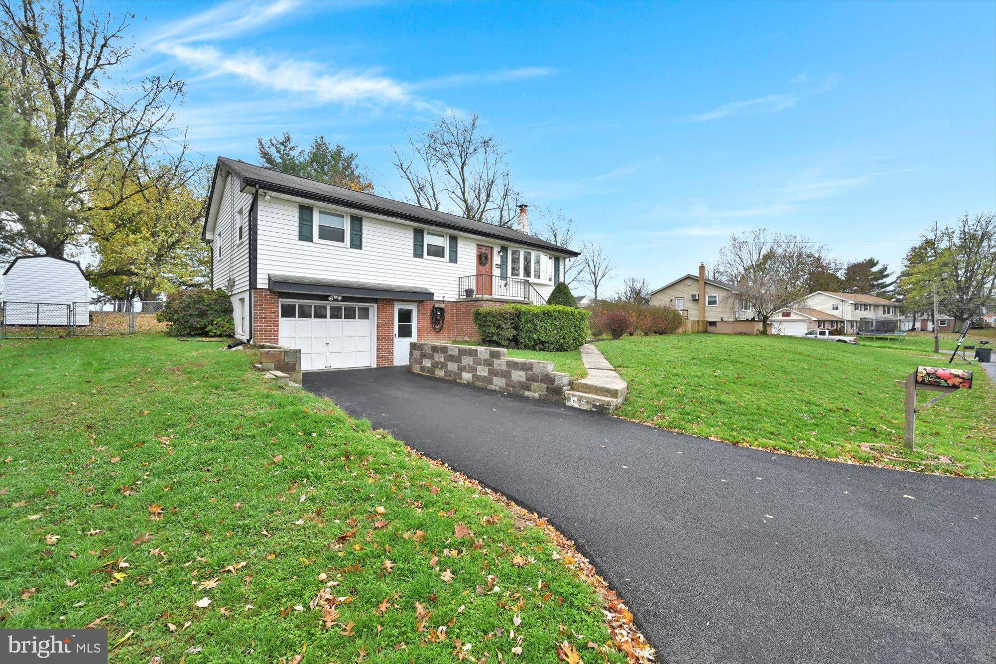 Elizabethtown, PA 17022,220 HILLTOP VIEW WAY