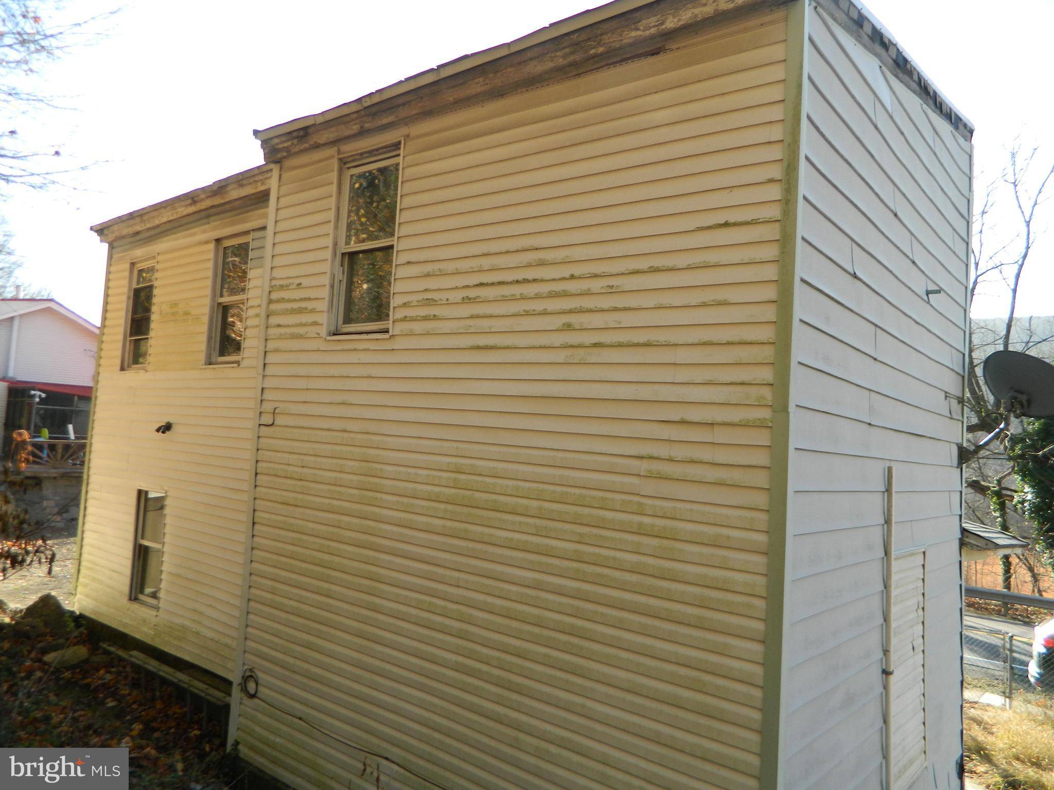 Girardville, PA 17935,511 W MAHANOY