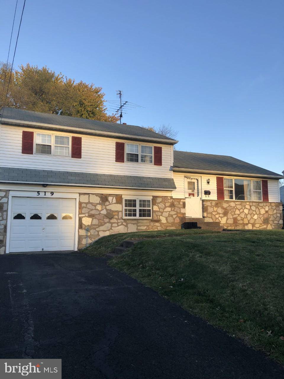 Warminster, PA 18974,519 FISHER LN