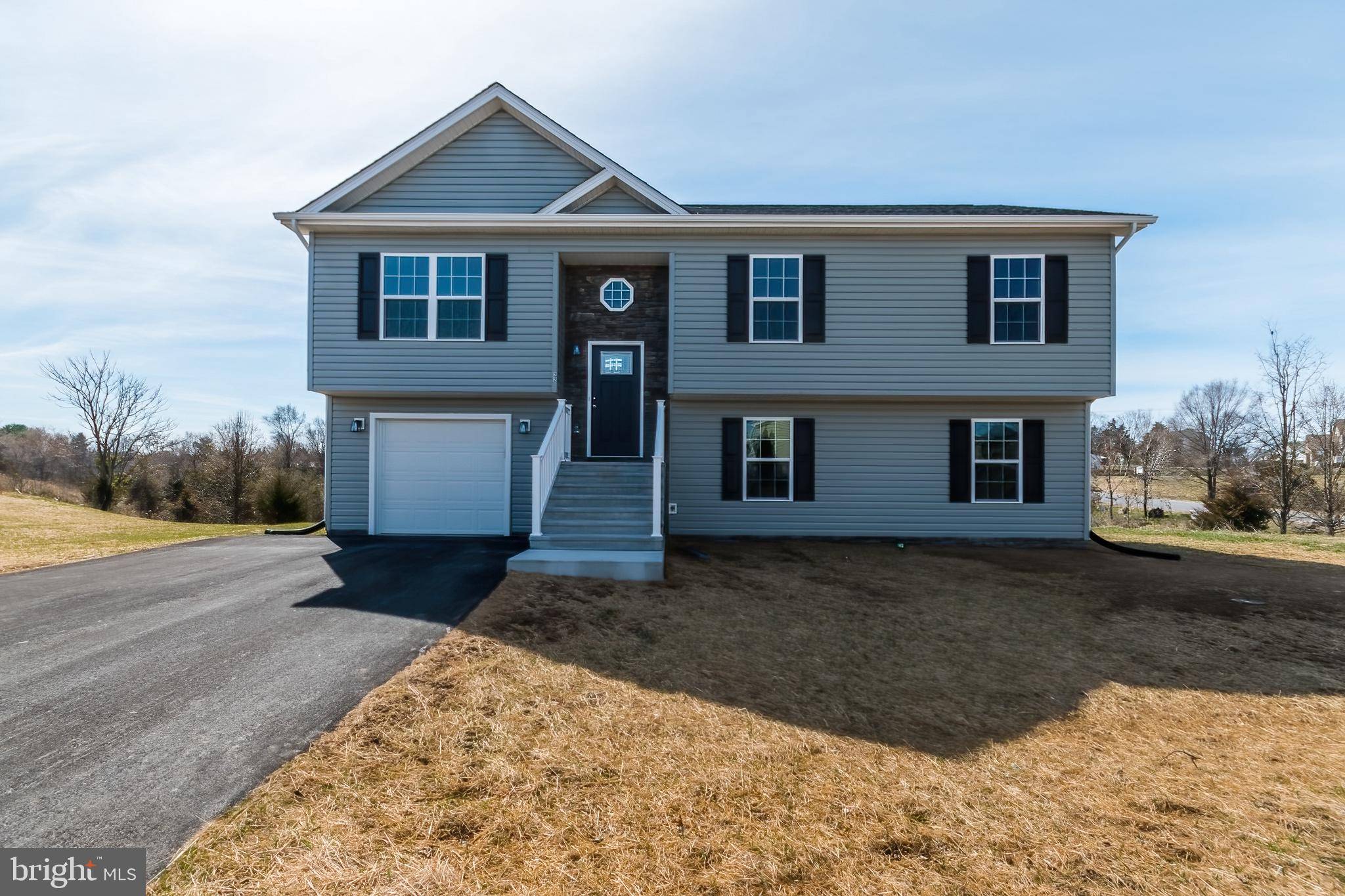 Inwood, WV 25428,22 FORD CIRCLE