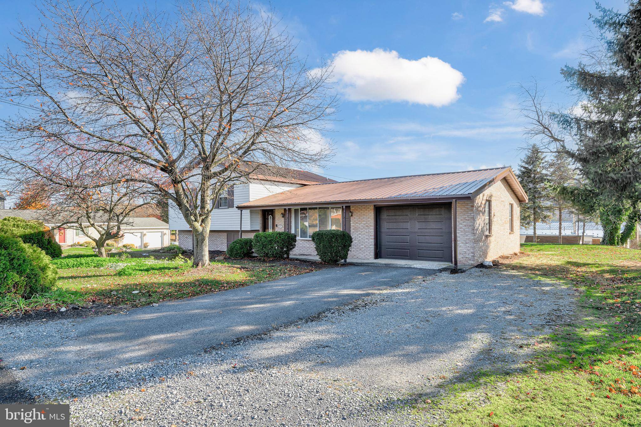 Millersburg, PA 17061,980 MARGO LN