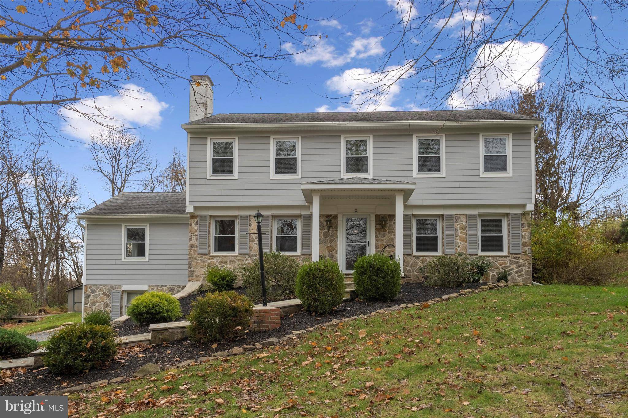 Glen Mills, PA 19342,411 IVY LN