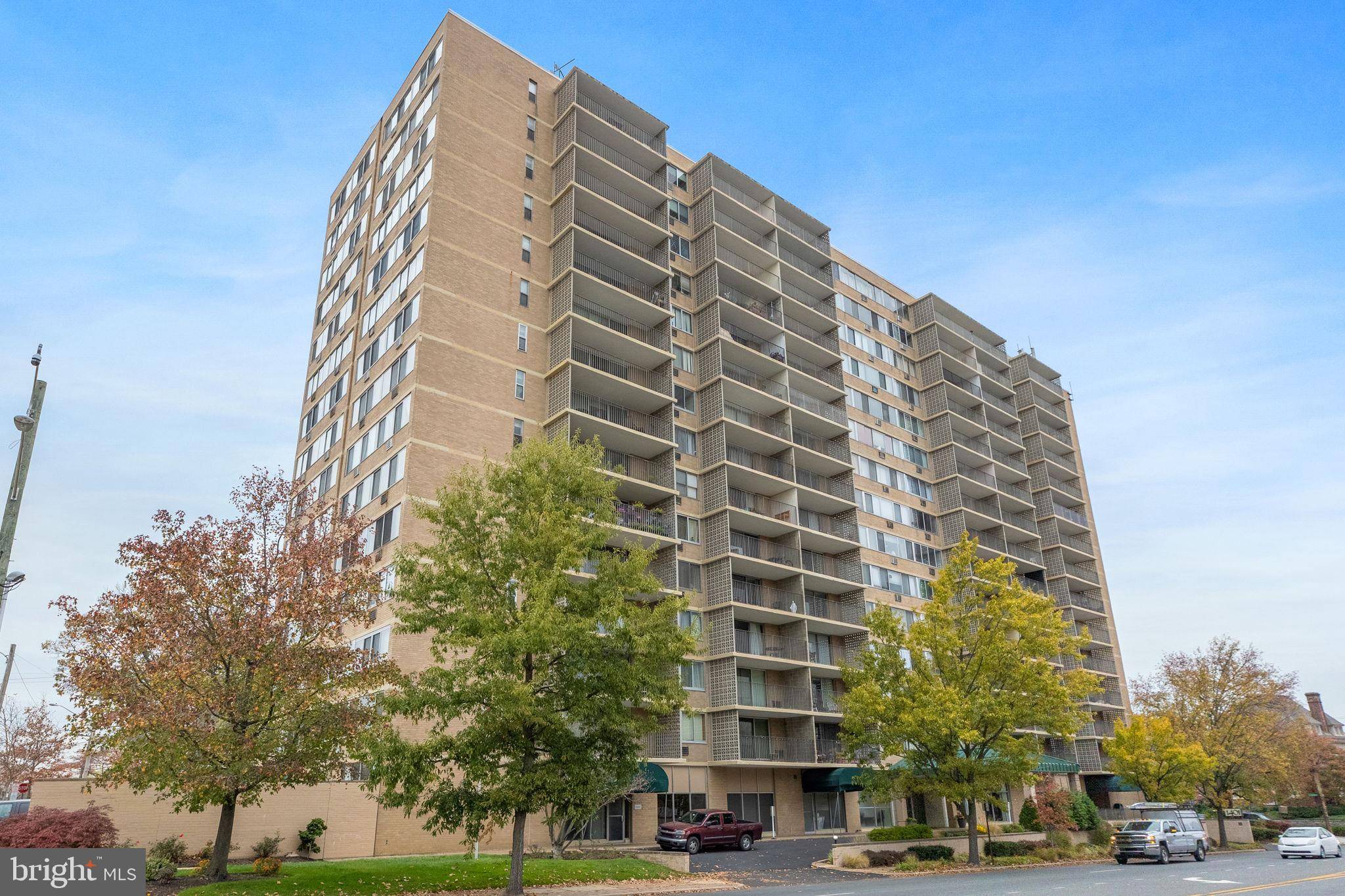 Wilmington, DE 19806,1401-UNIT PENNSYLVANIA AVE #1410