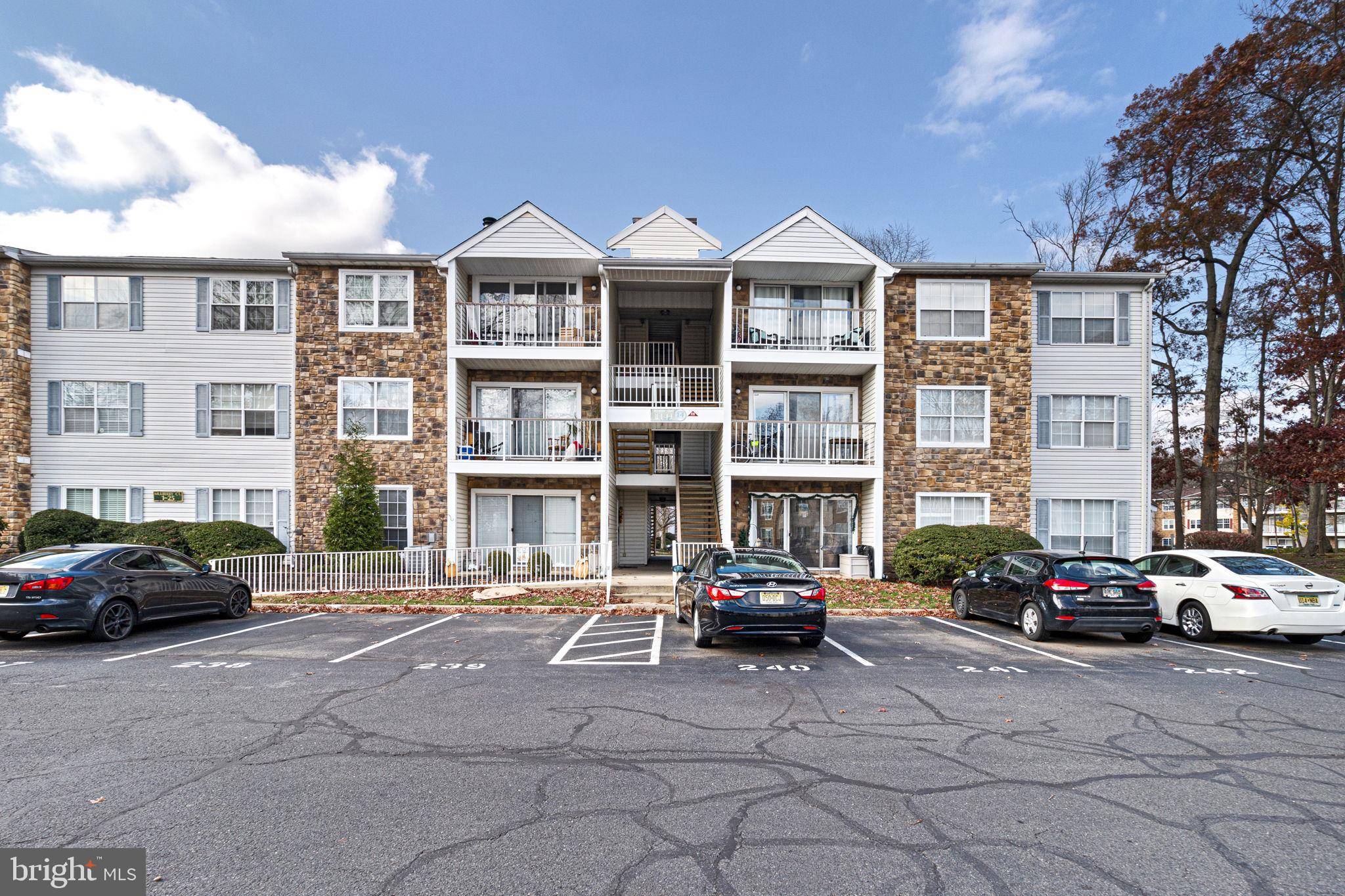 Hamilton Township, NJ 08619,5 MULBERRY CT