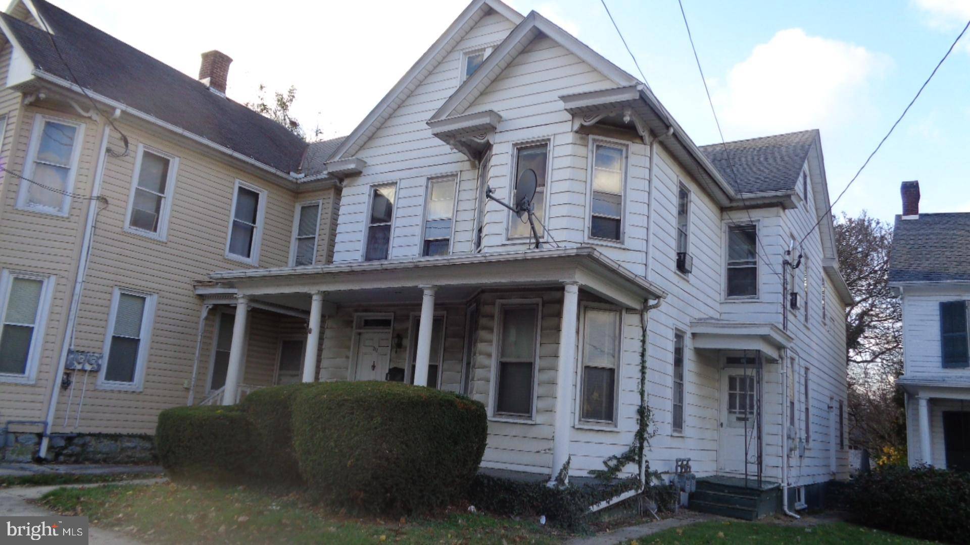 Shippensburg, PA 17257,317 E KING ST E