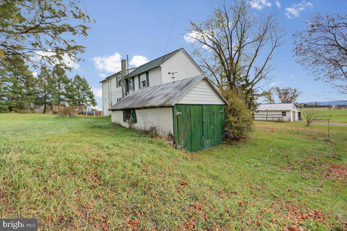 Shippensburg, PA 17257,272 FAIRVIEW RD