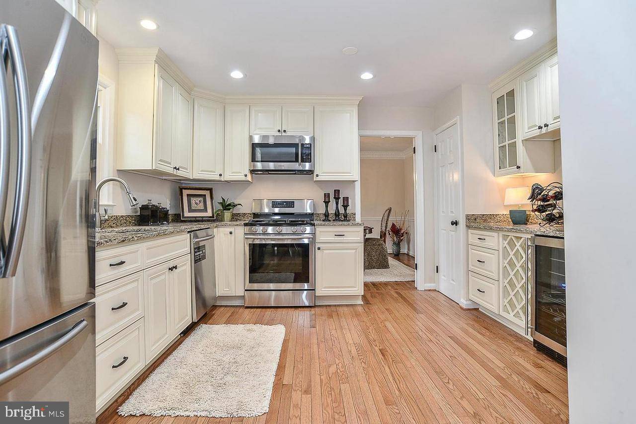 Alexandria, VA 22309,3702 CARRIAGE HOUSE CT