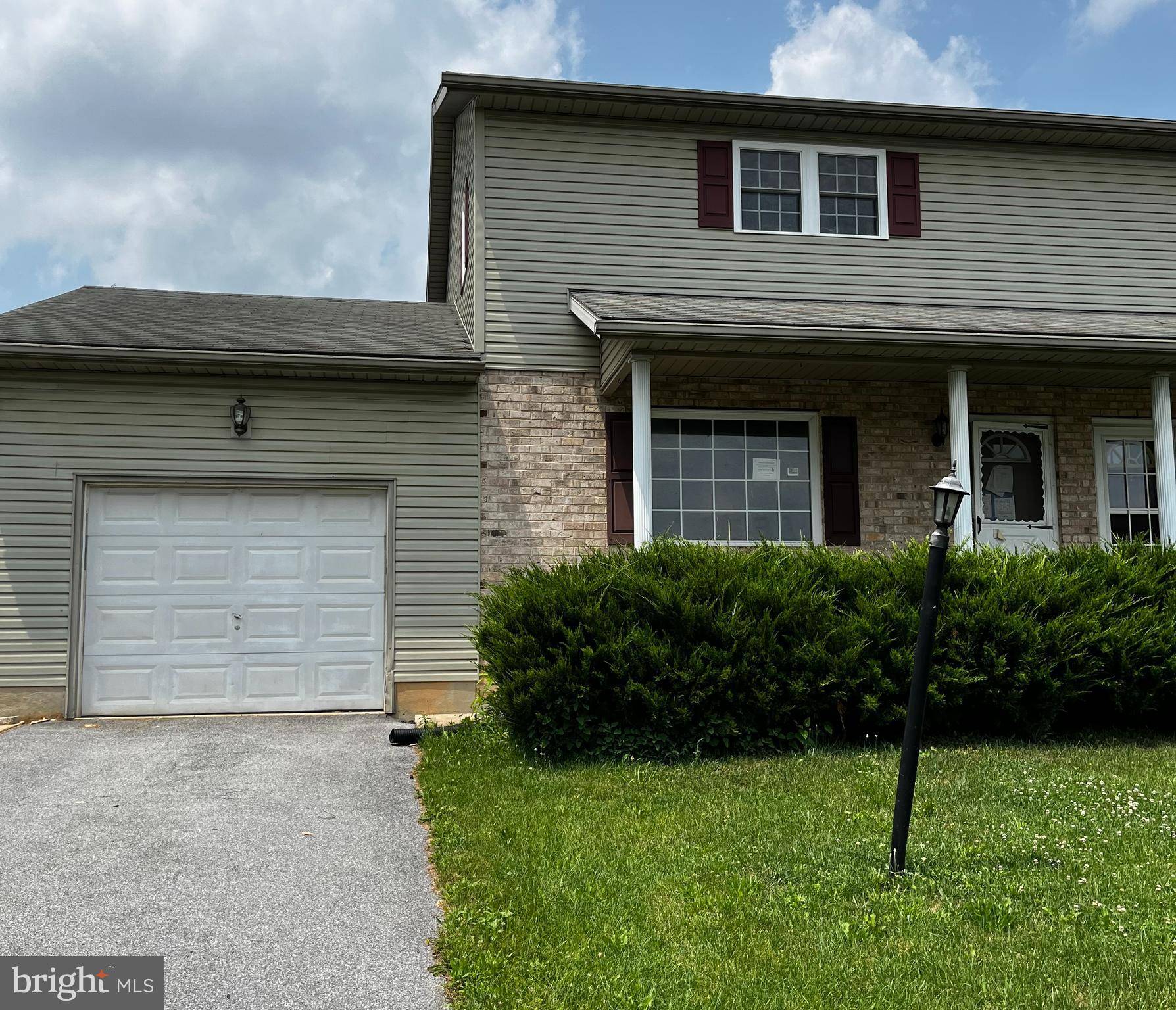 Shippensburg, PA 17257,28 LARCH DR