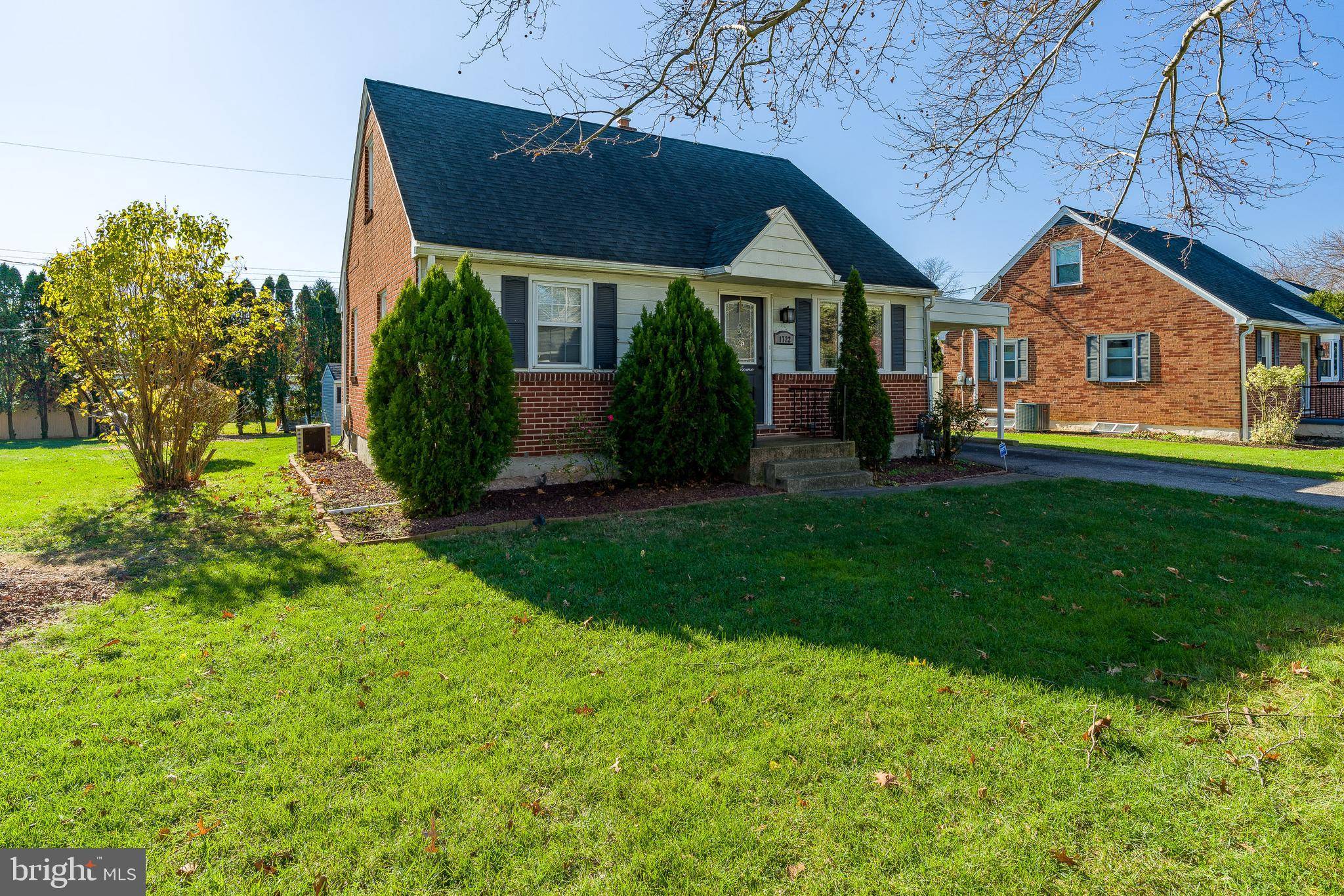 York, PA 17406,1722 ARGYLE DR