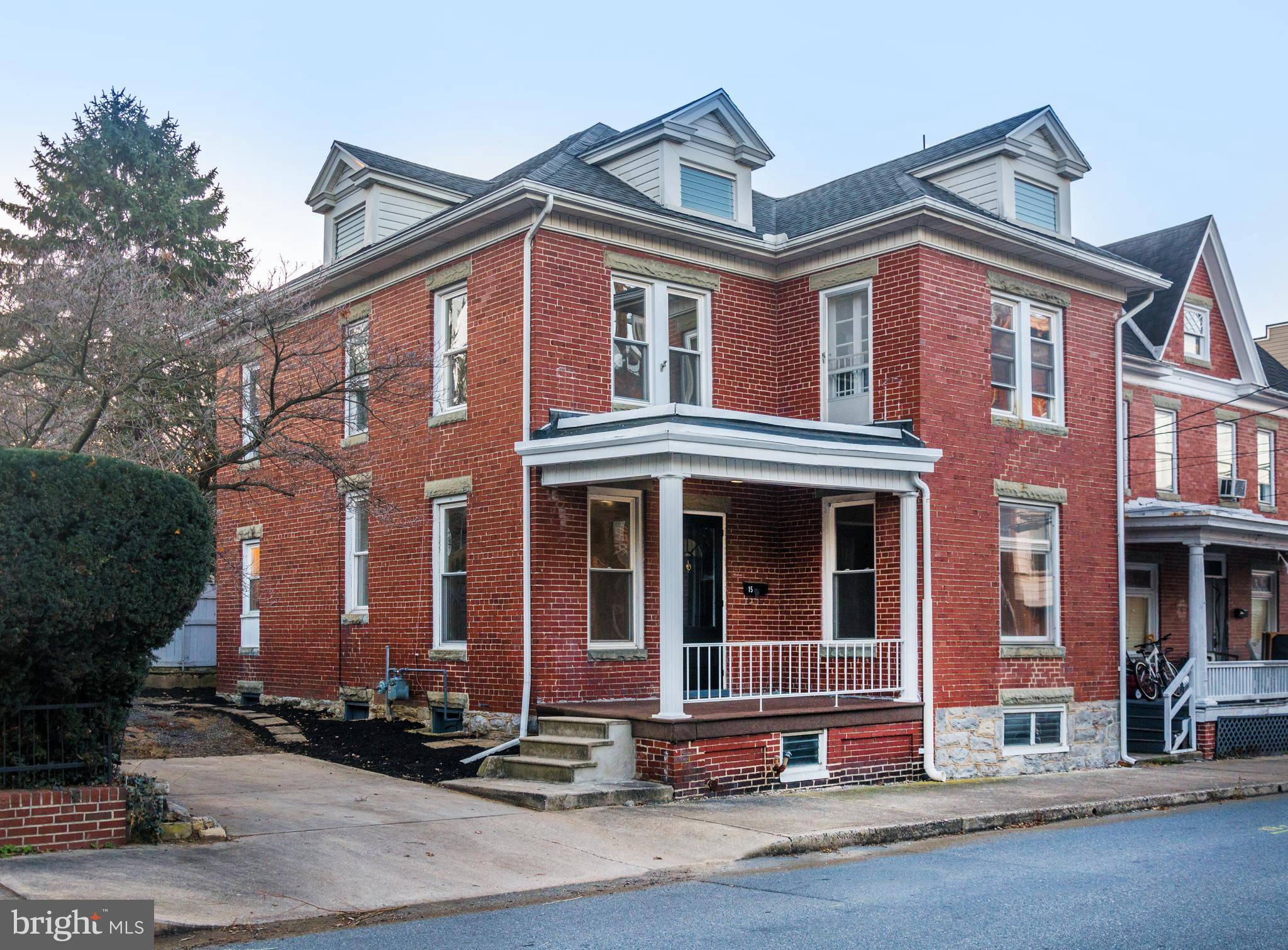 Waynesboro, PA 17268,15 S GRANT STREET