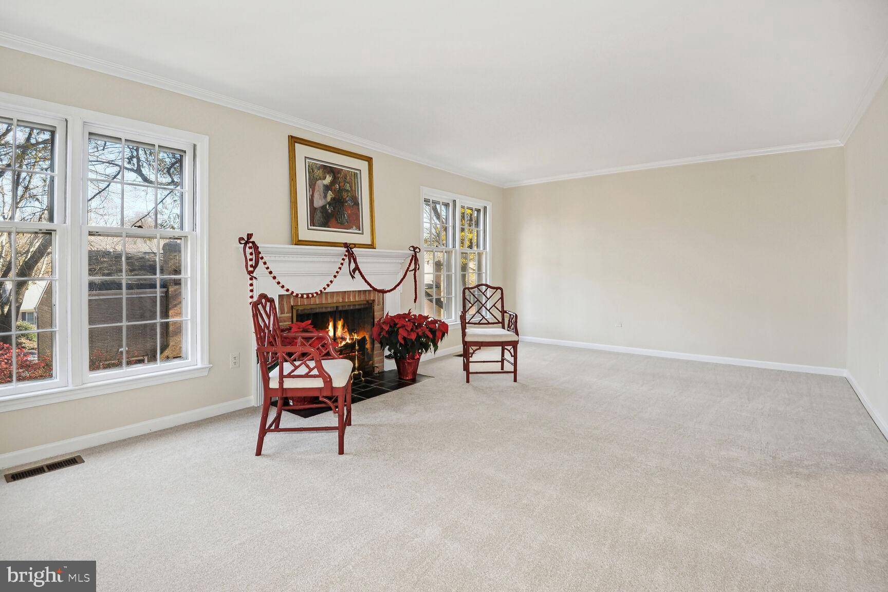 Falls Church, VA 22043,6600 ROSECROFT PL