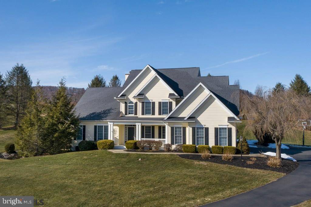 Port Matilda, PA 16870,184 SKYTOP LN