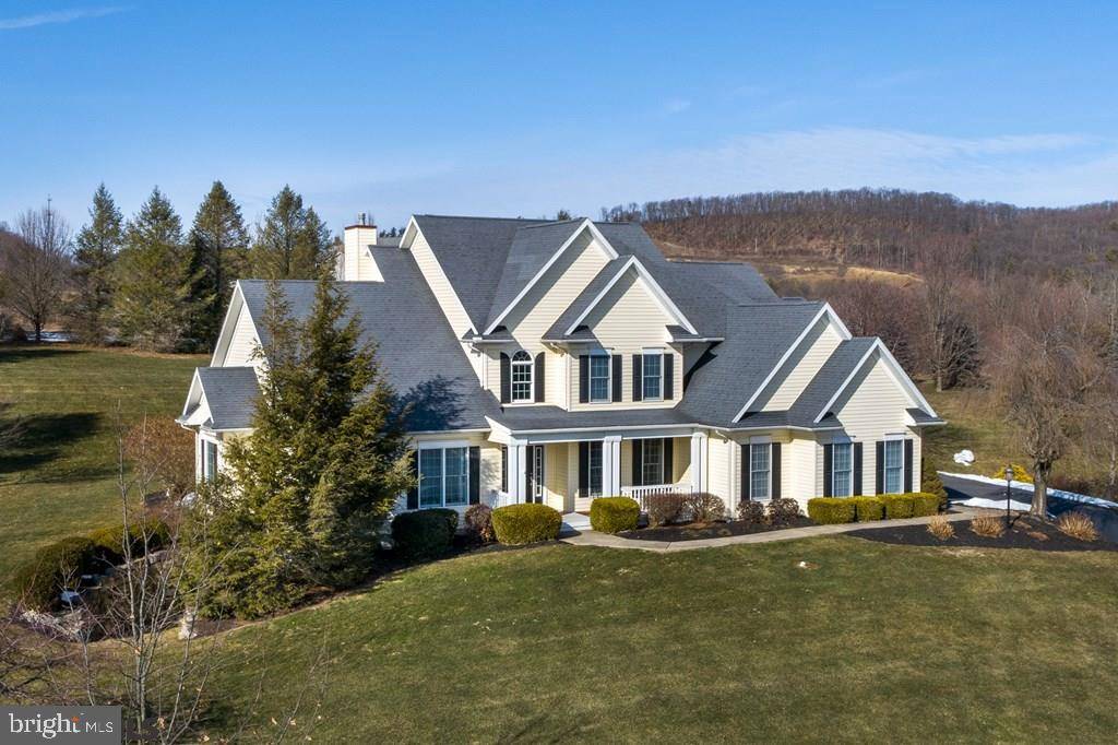 Port Matilda, PA 16870,184 SKYTOP LN