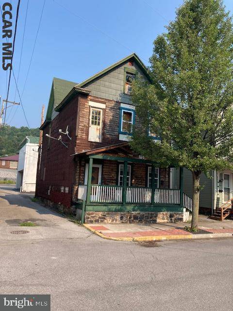 Tyrone, PA 16686,951 LOGAN AVE