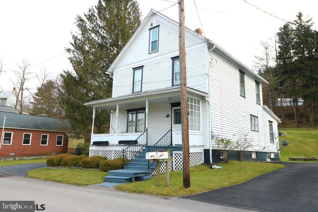 Spring Mills, PA 16875,127 LONG ST