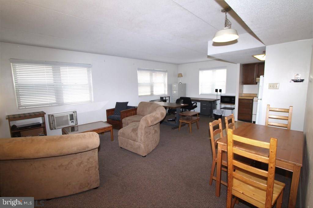 State College, PA 16801,222 BEAVER AVENUE W AVE #307