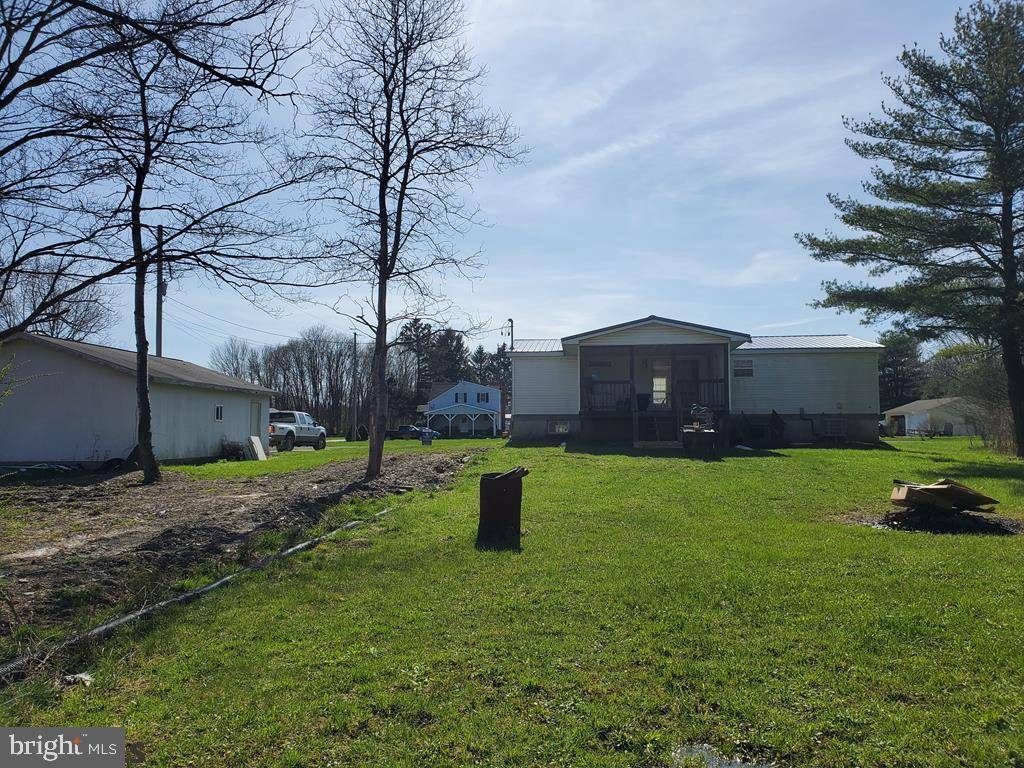 Tyrone, PA 16686,408 NOVAK LN