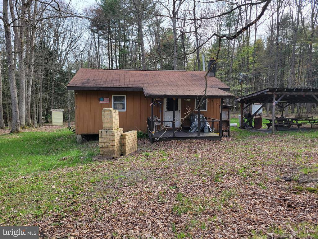 Renovo, PA 17764,102 DINGS LN