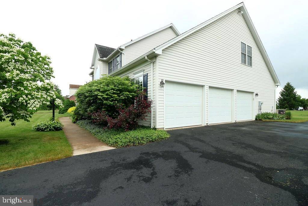 State College, PA 16803,1177 LONGFELLOW LN