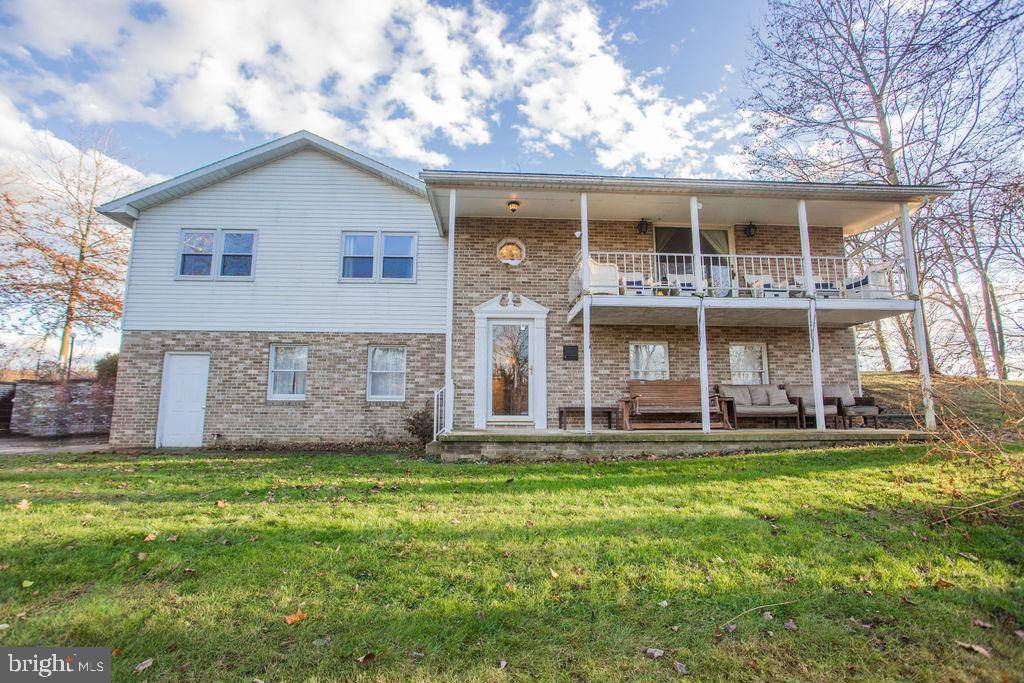 Chambersburg, PA 17202,3718 CREEKSIDE DR