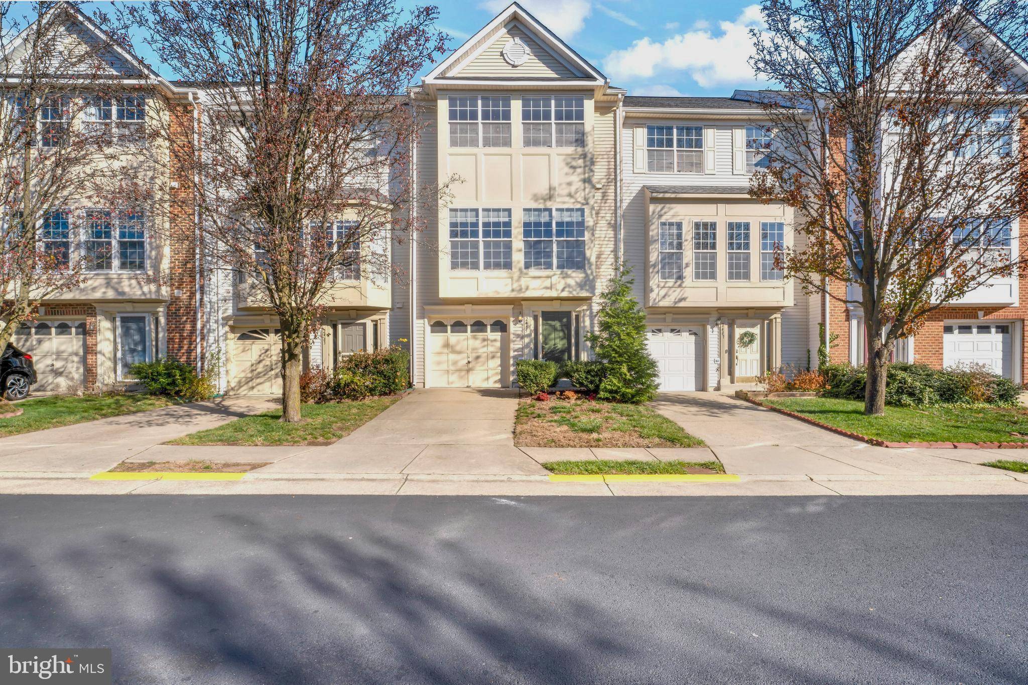 Herndon, VA 20171,2485 WHEAT MEADOW CIR