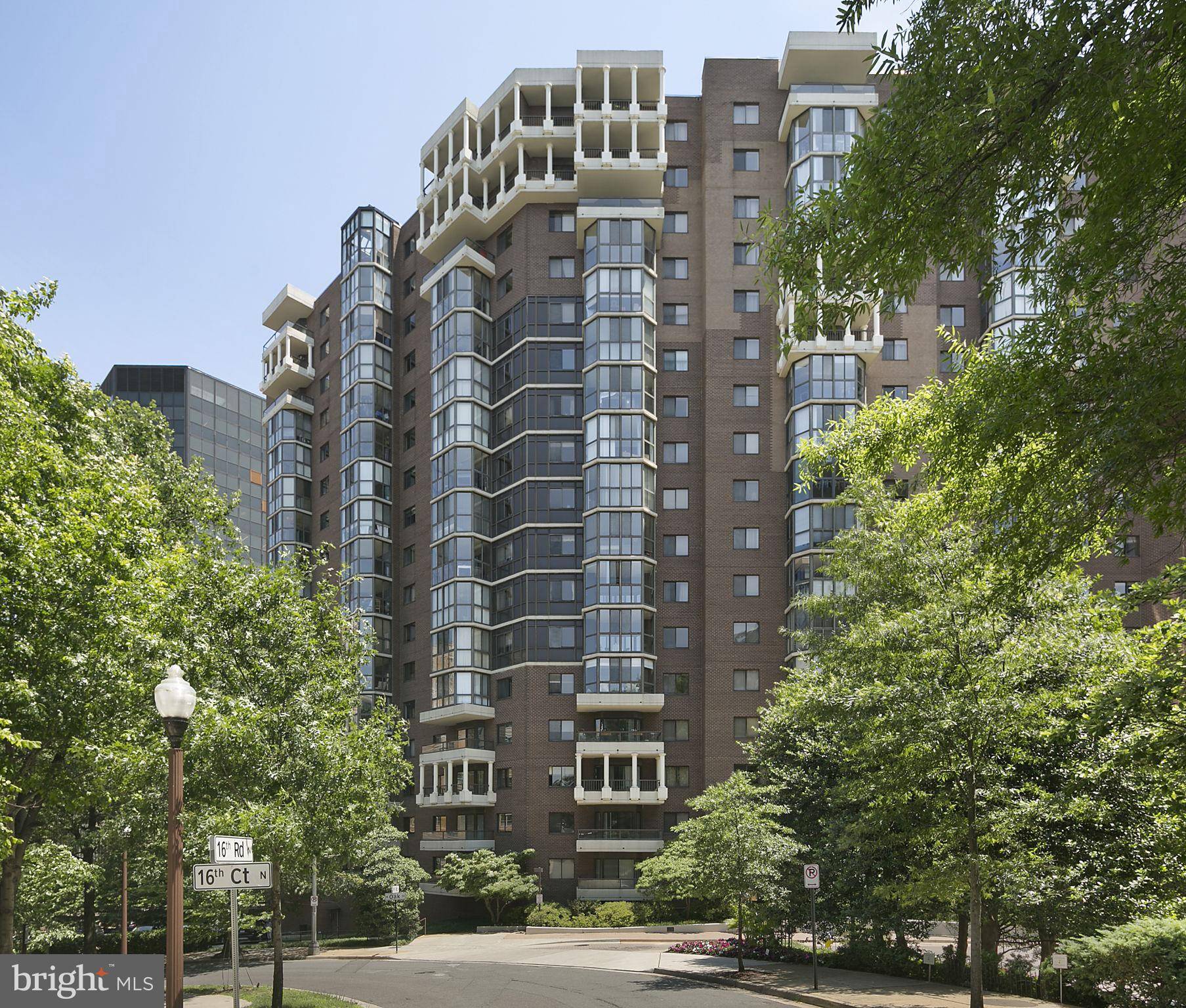 Arlington, VA 22209,1600 N OAK ST #426