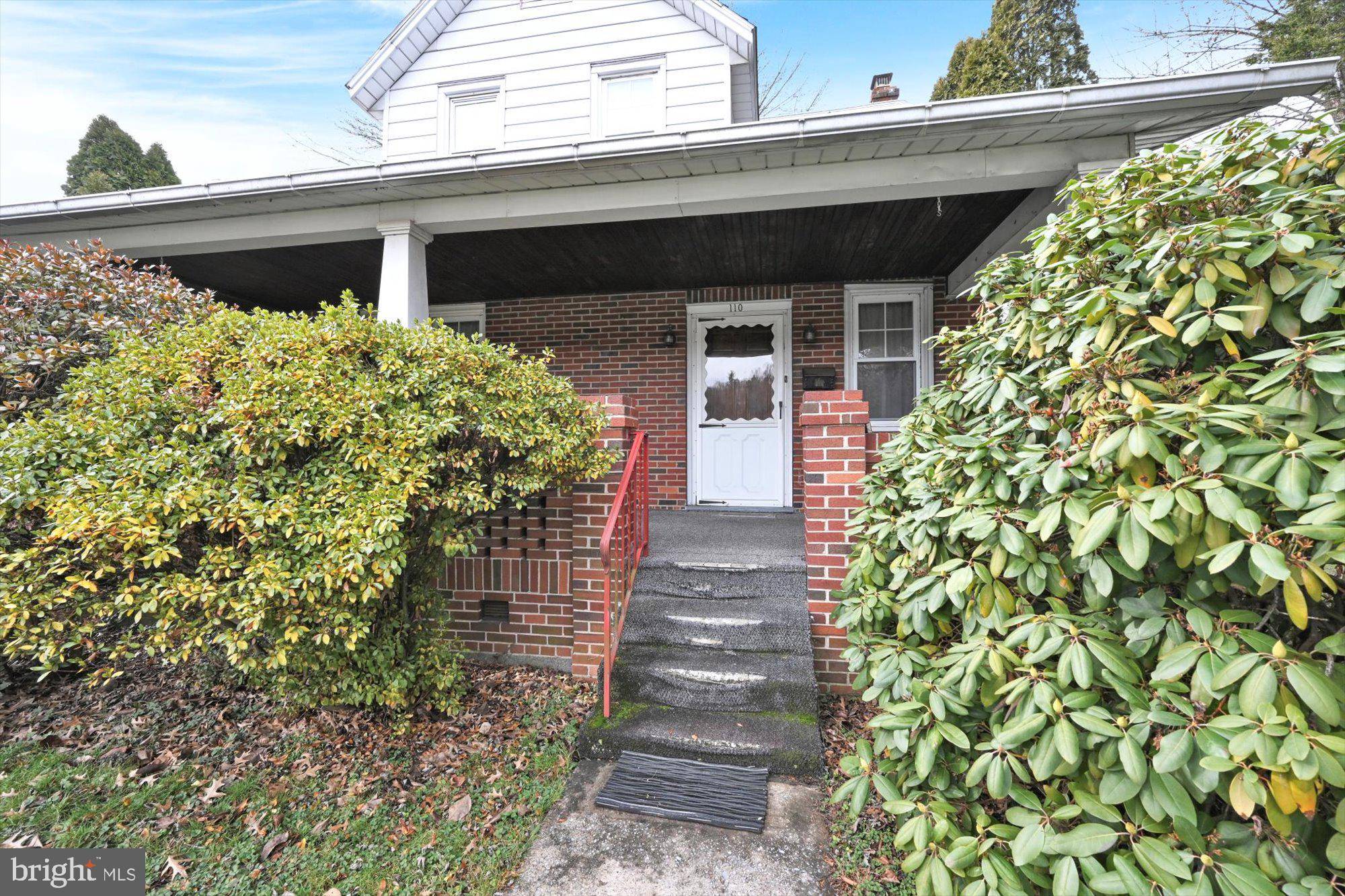 Pine Grove, PA 17963,110 MIFFLIN ST