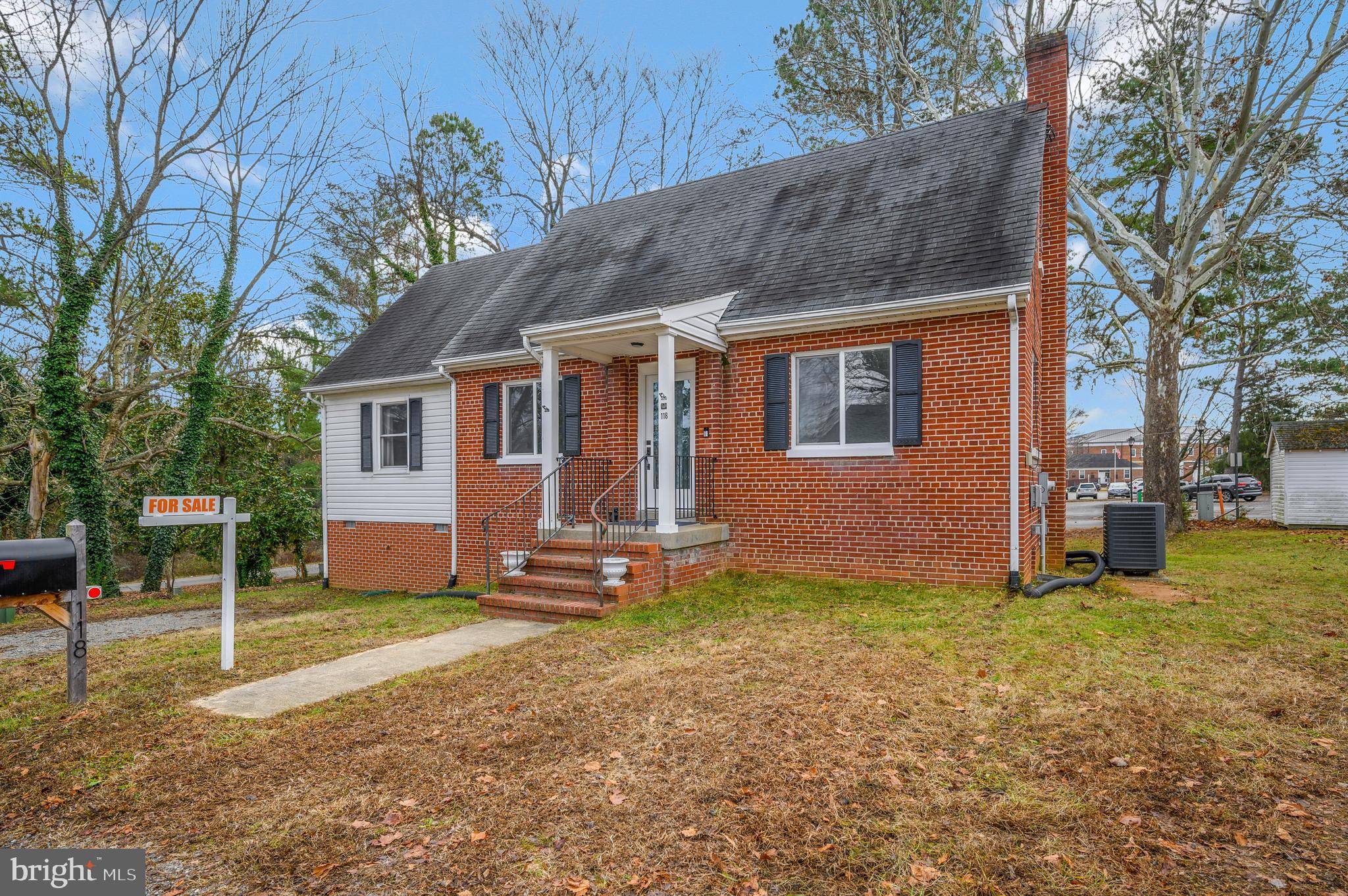 Bowling Green, VA 22427,118 DAVIS CT