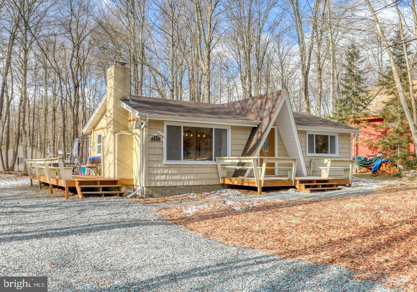 Pocono Lake, PA 18347,225 TEPEE DR