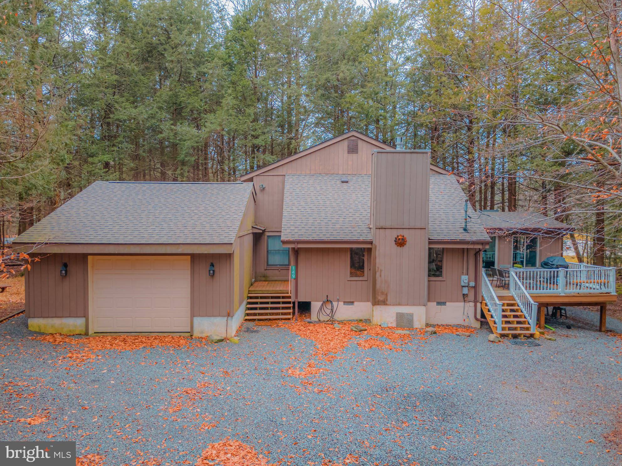 Blakeslee, PA 18610,149 LANCELOT LN