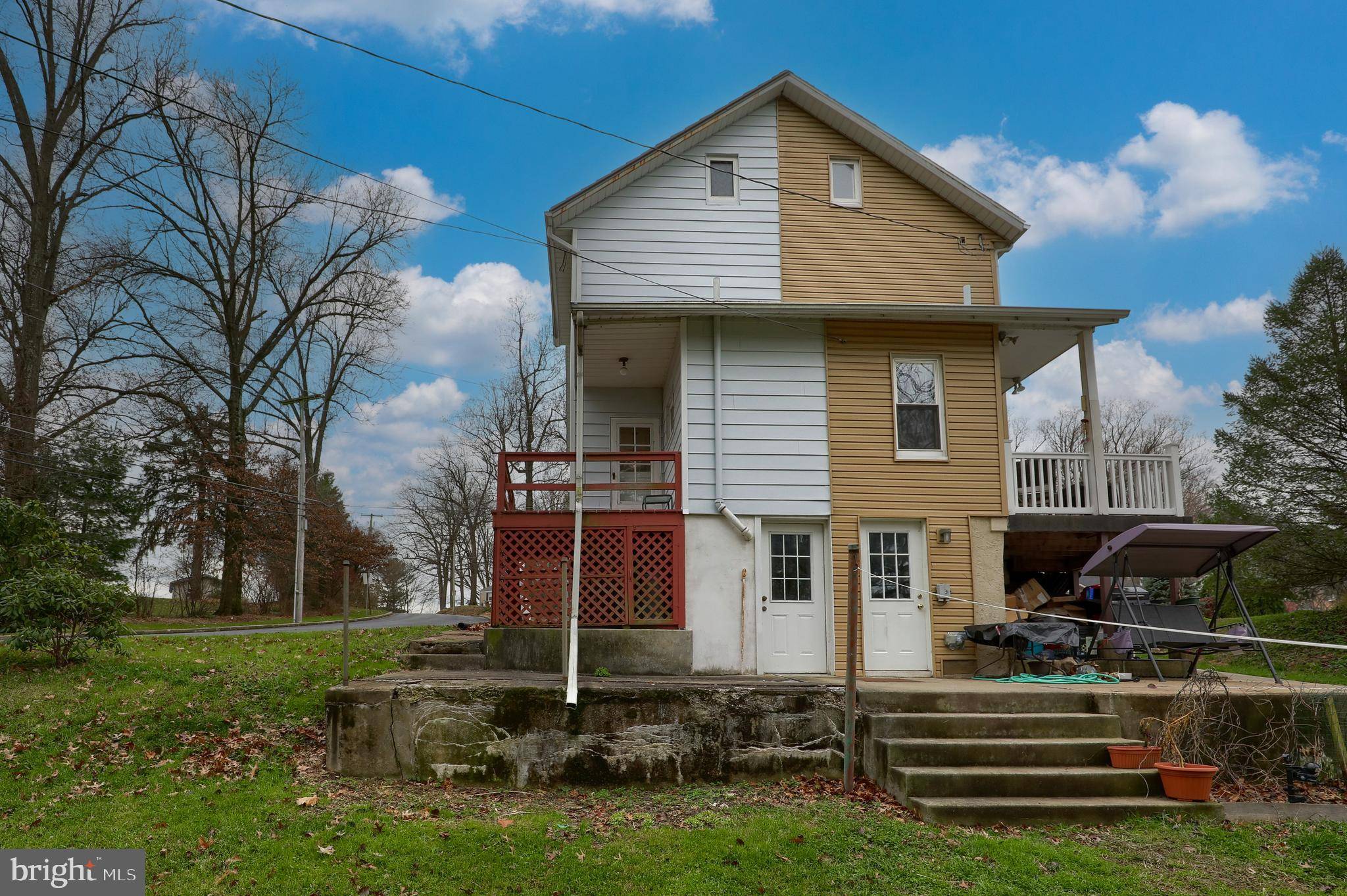 Mohnton, PA 19540,191 W MADISON ST