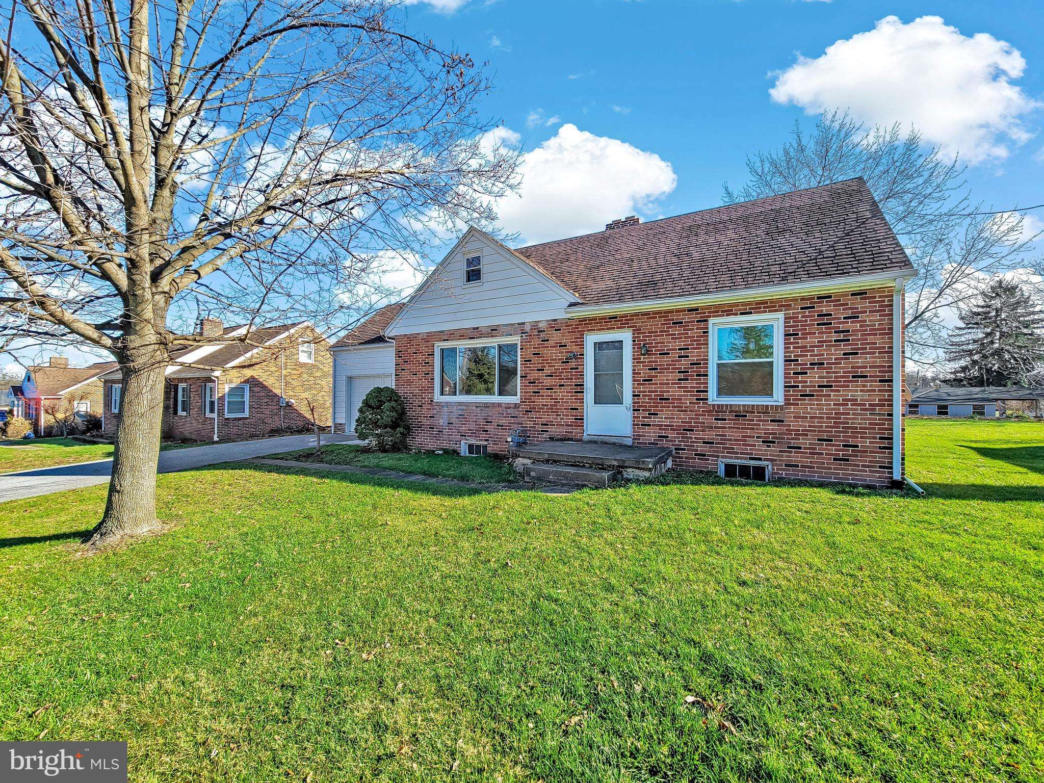 York, PA 17408,2246 MANOR RD