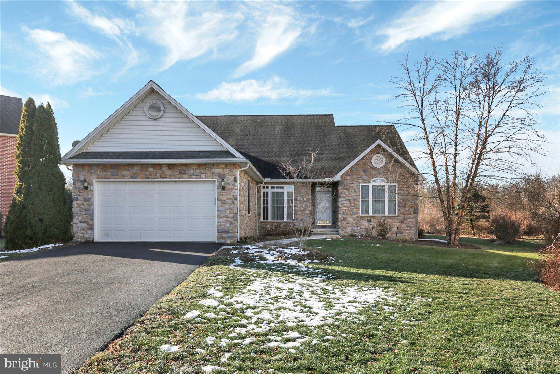 Carlisle, PA 17013,4 BAIRD CT