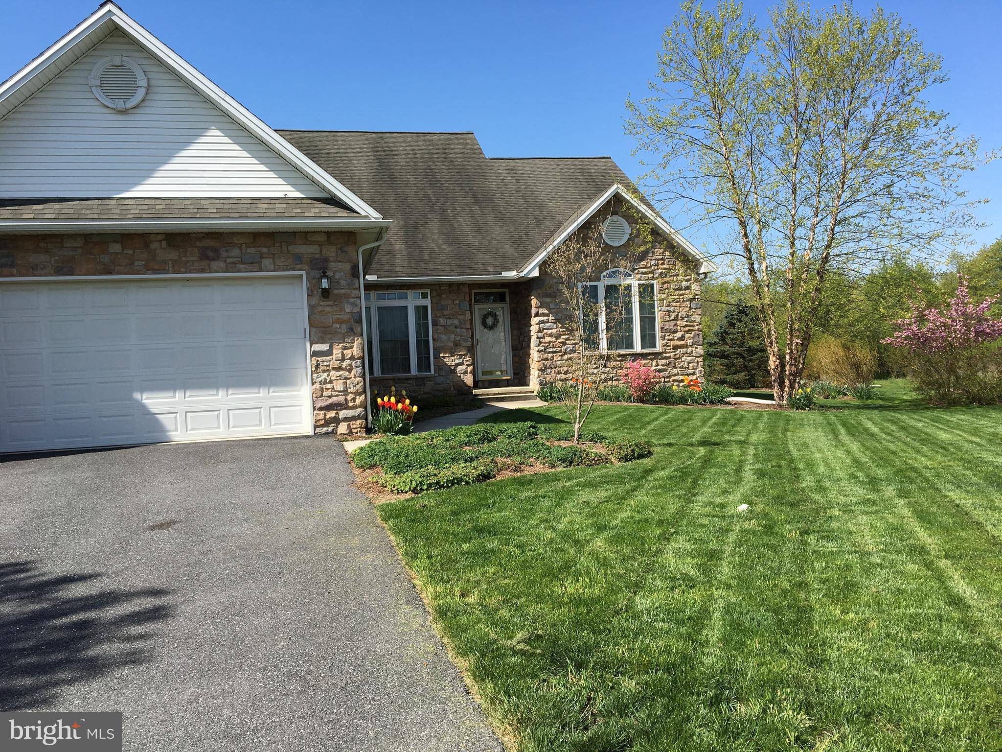 Carlisle, PA 17013,4 BAIRD CT