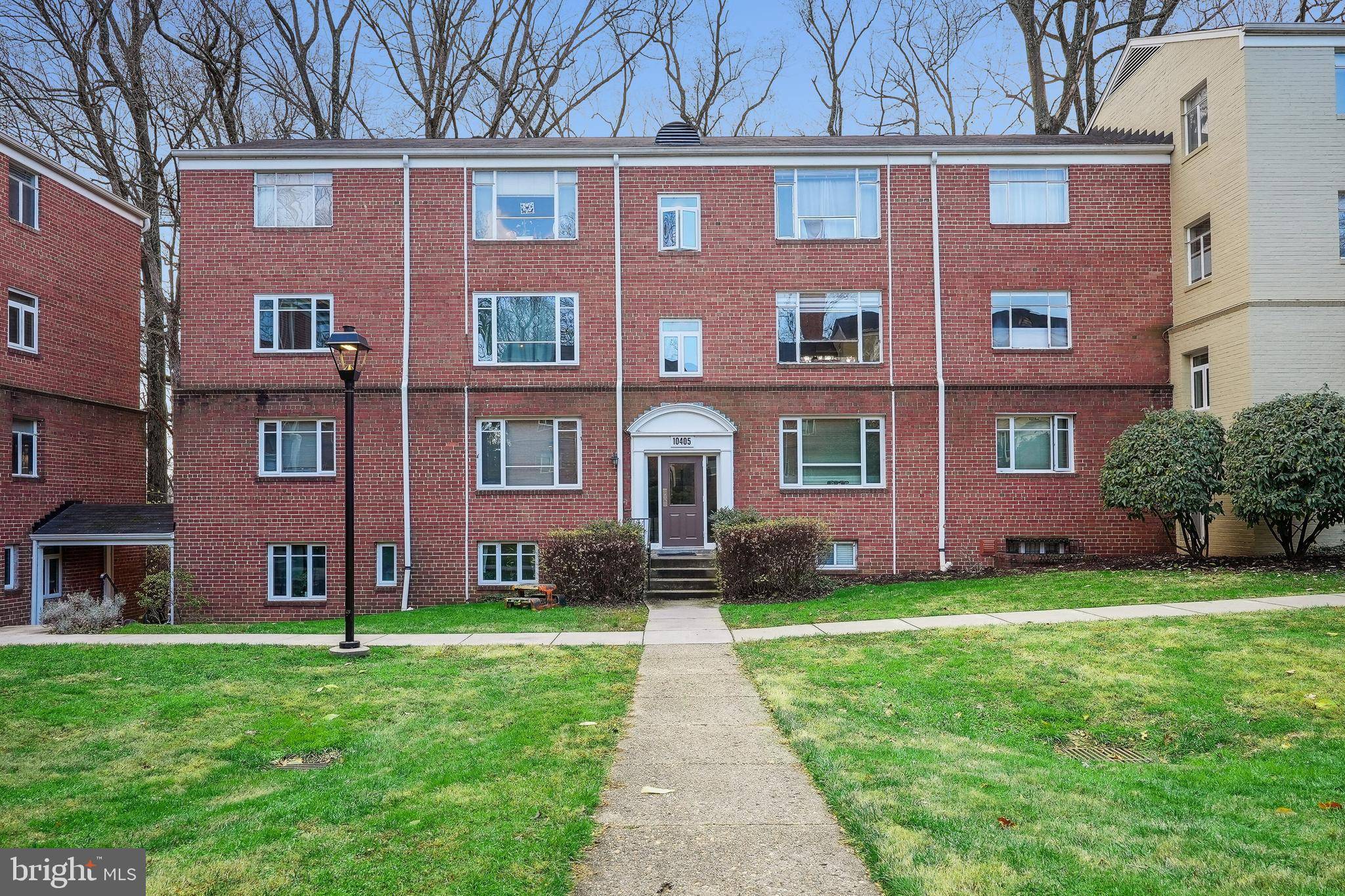 Bethesda, MD 20814,10405 MONTROSE AVE #202