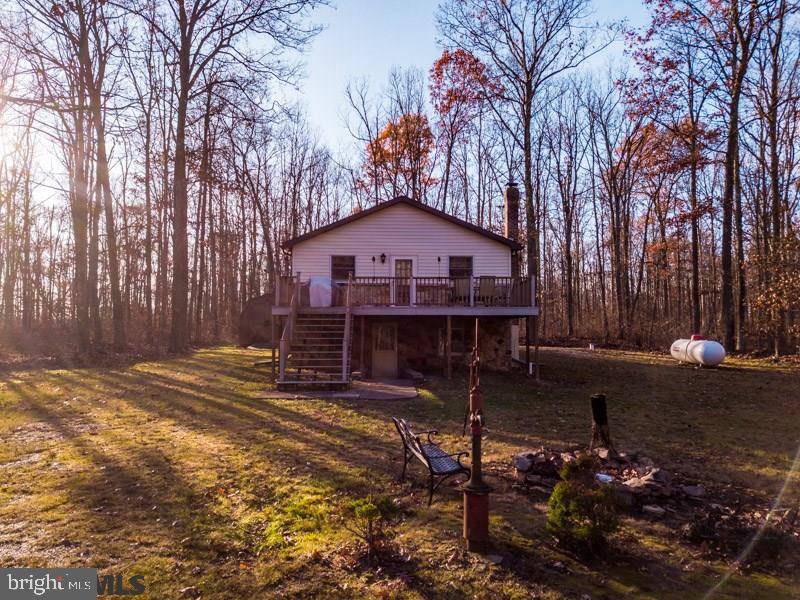 Moshannon, PA 16859,209 TURKEY RIDGE ROAD LN