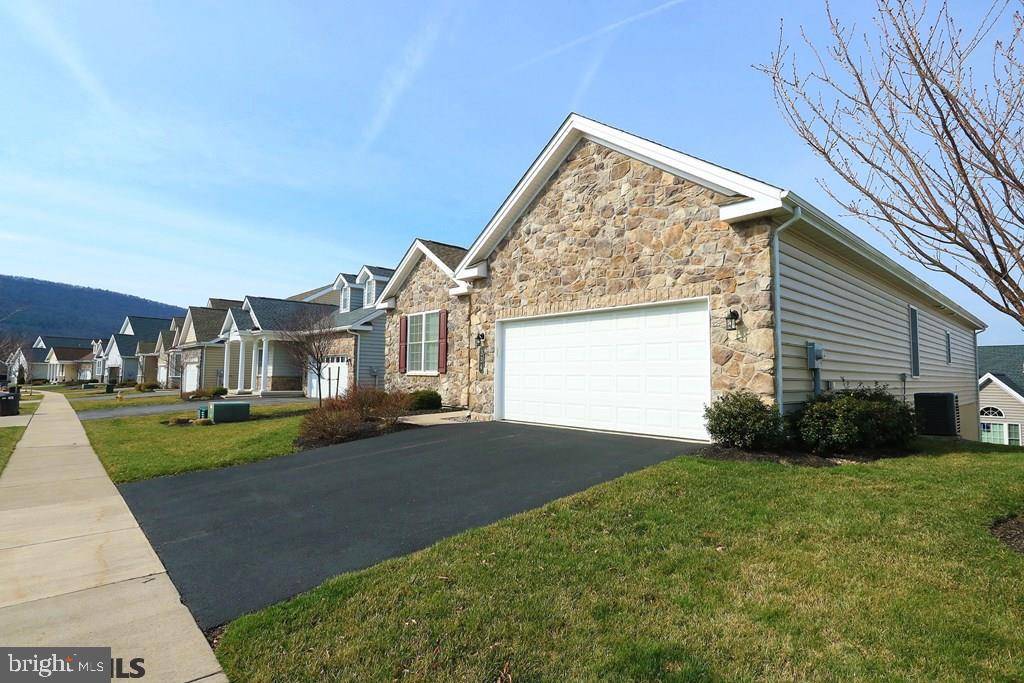 Boalsburg, PA 16827,334 BEACON CIR