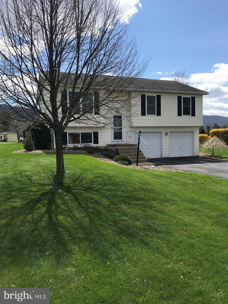 Bellefonte, PA 16823,411 MEADOW LN