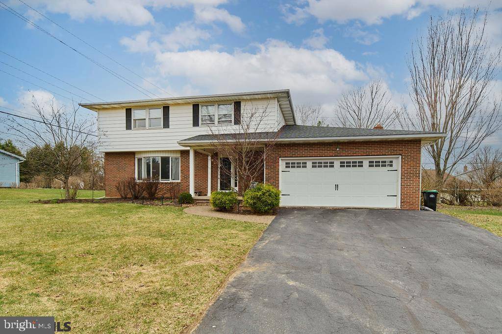 State College, PA 16801,1047 CRABAPPLE DR