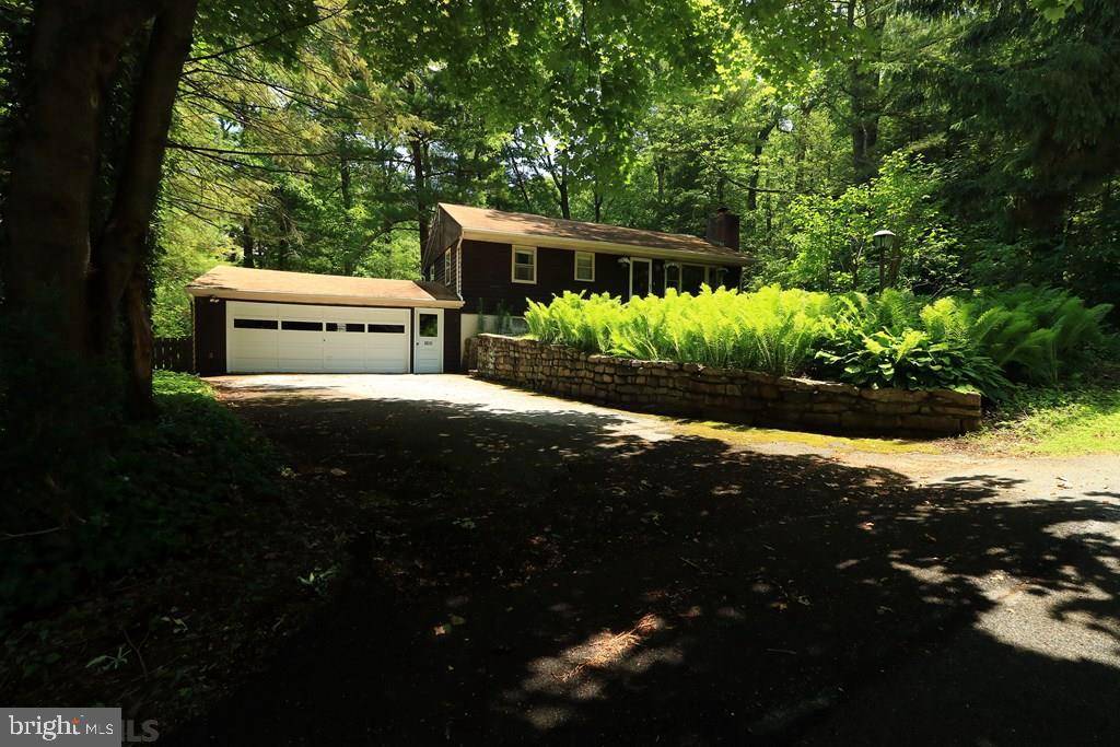 Pine Grove Mills, PA 16868,183 DEEPWOOD DR