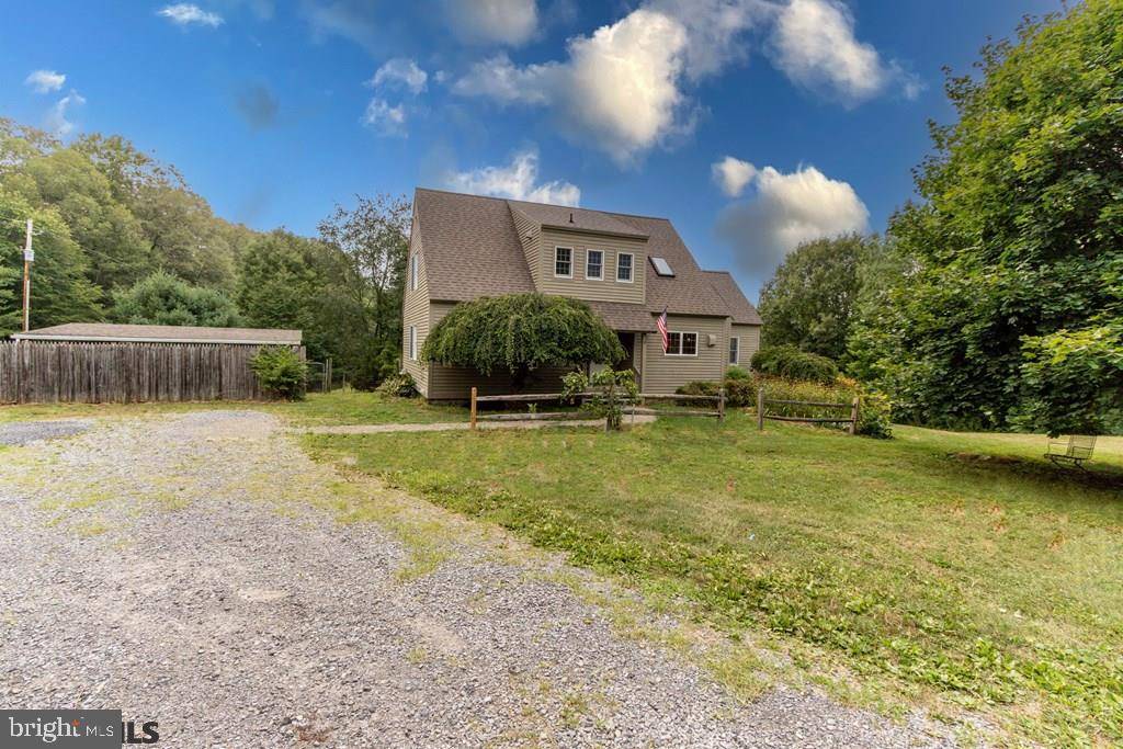 Bellefonte, PA 16823,2090 BARNS LANE LN