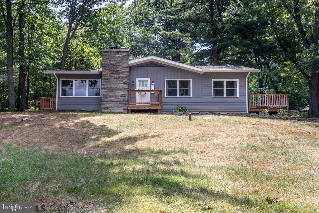 Pine Grove Mills, PA 16868,170 DEEPWOOD DR