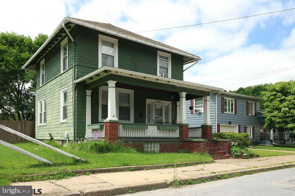 Tyrone, PA 16686,11 9TH ST