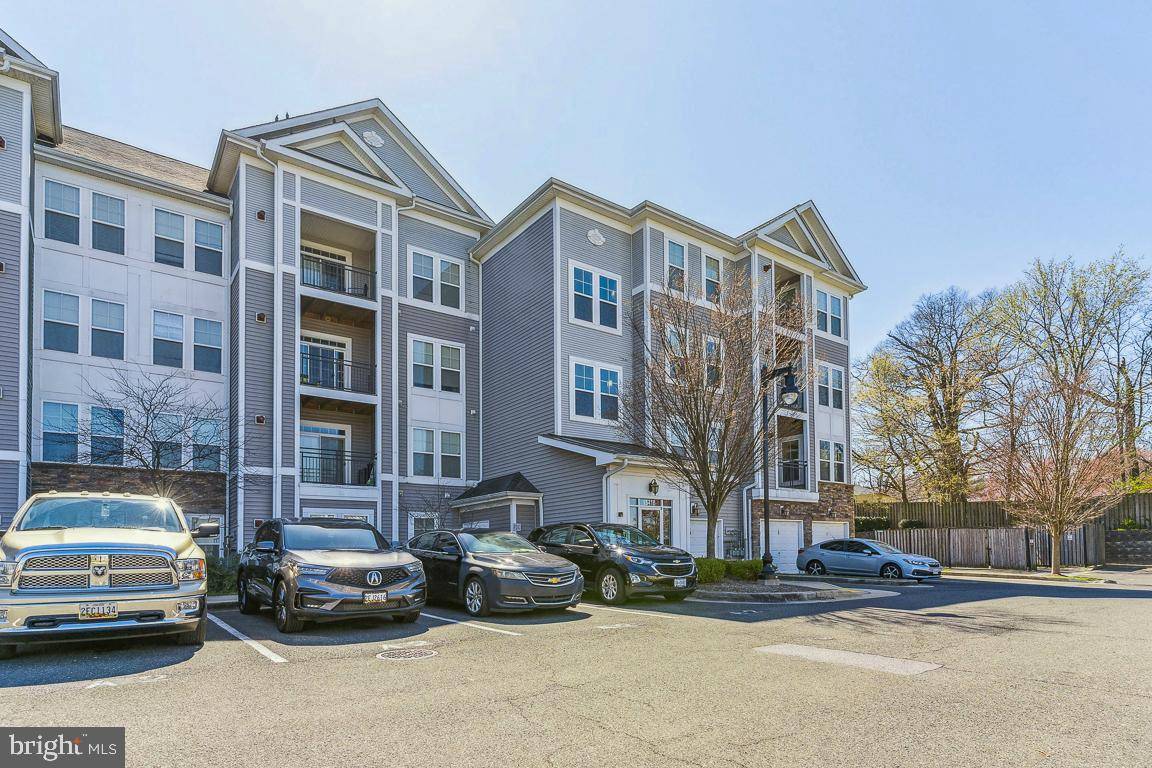 Capitol Heights, MD 20743,1341 KAREN BLVD #306