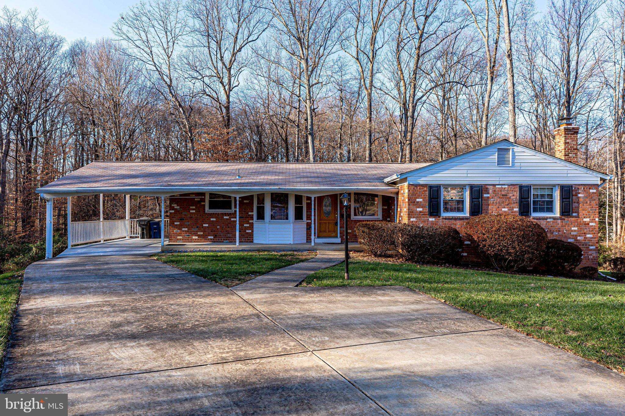 Annandale, VA 22003,5177 LINETTE LN