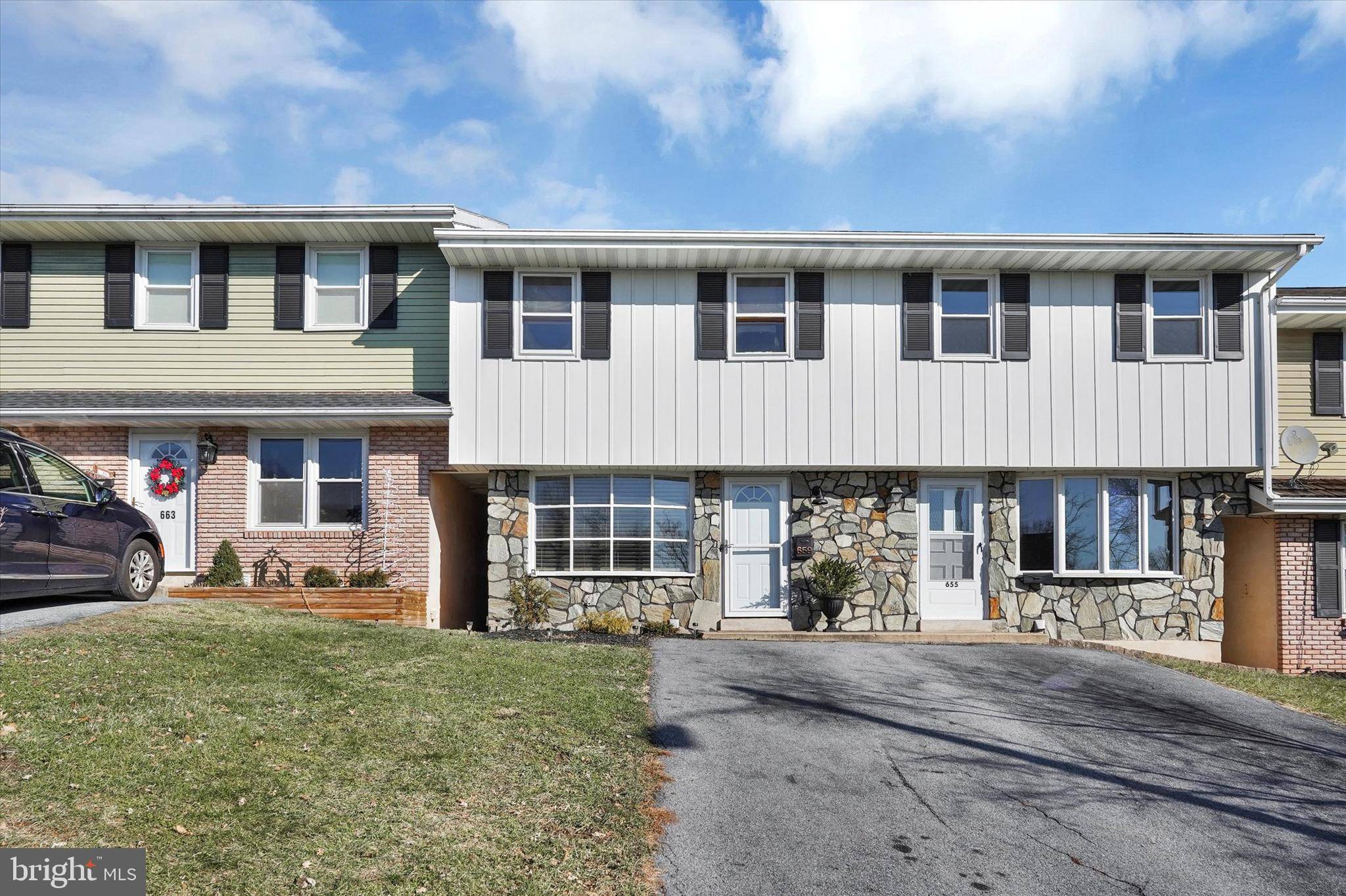 Elizabethtown, PA 17022,659 N LIME ST