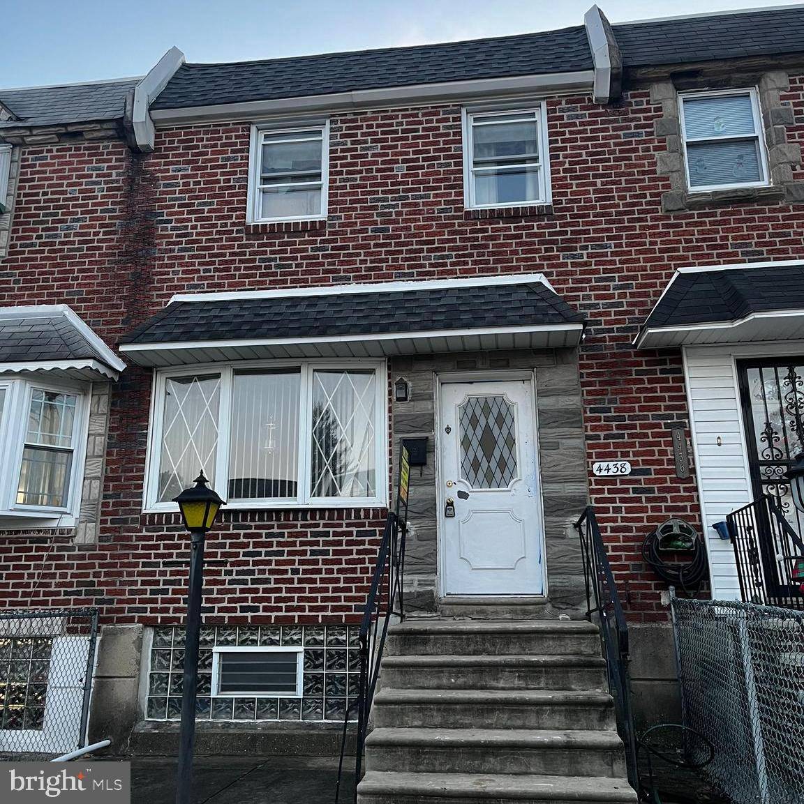 Philadelphia, PA 19136,4438 TOLBUT ST