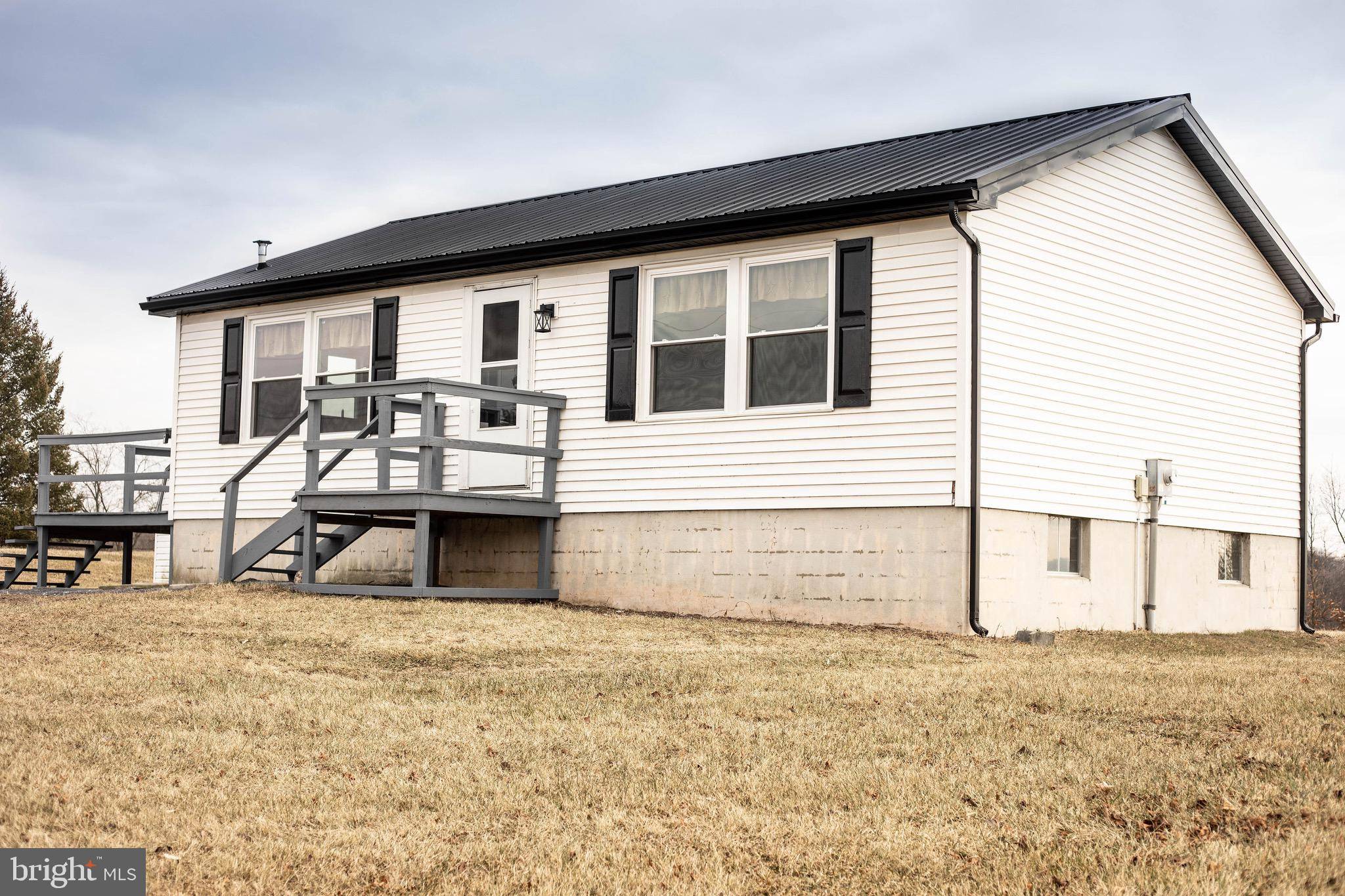 Newville, PA 17241,48 SUBDIVISION RD